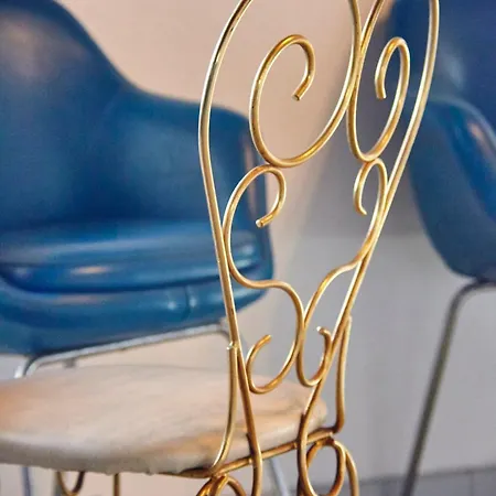 Vale's Gardens At 4*