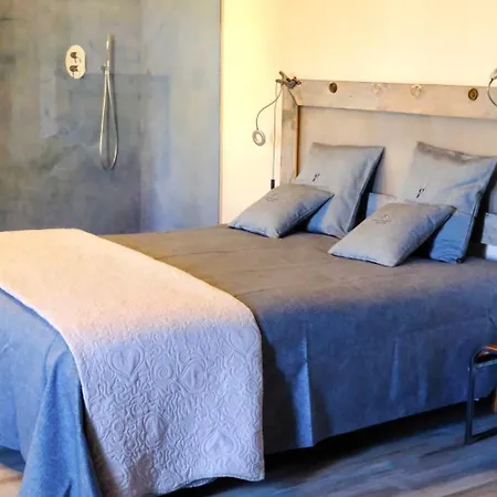 Vale's Gardens At Bed & Breakfast 4*