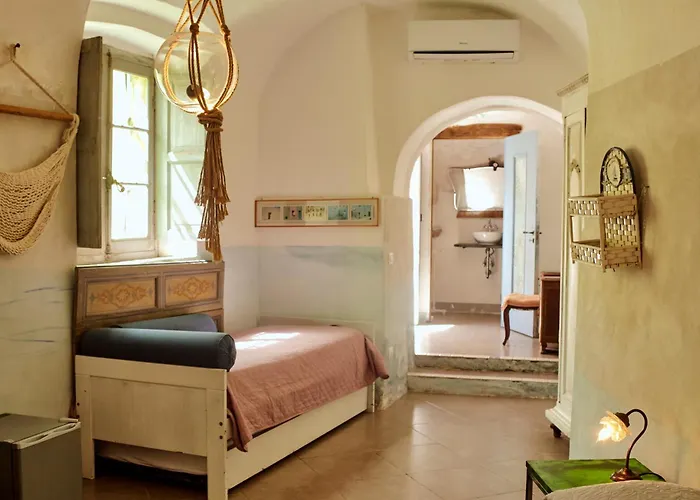 Vale's Gardens At Bed & Breakfast Borgio Verezzi