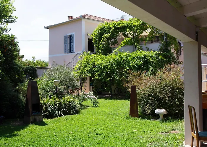 Vale's Gardens At Bed & Breakfast Borgio Verezzi