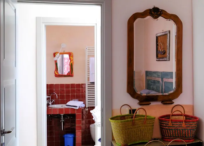 Vale's Gardens At Bed & Breakfast Borgio Verezzi